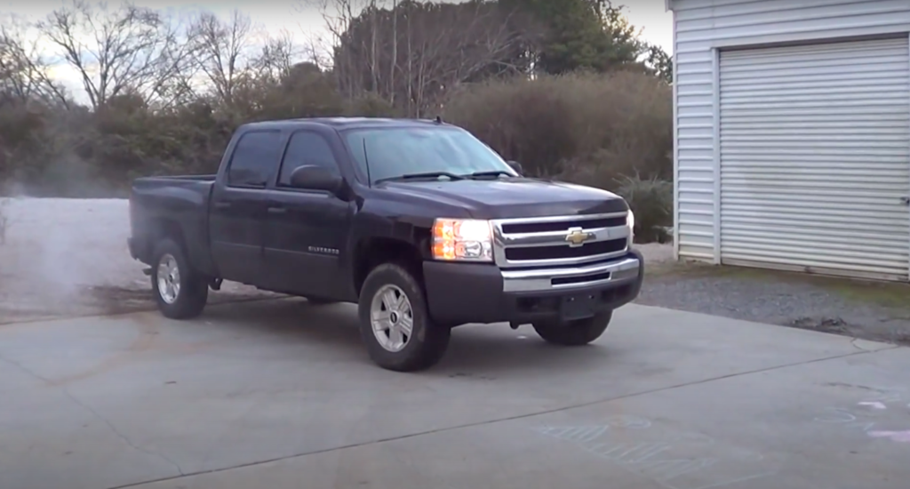 2010 chevy silverado bumper clips