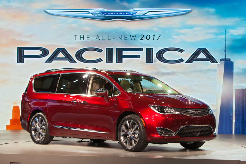 , Fiat Chrysler Recalls Nearly 200,000 Pacifica Vans