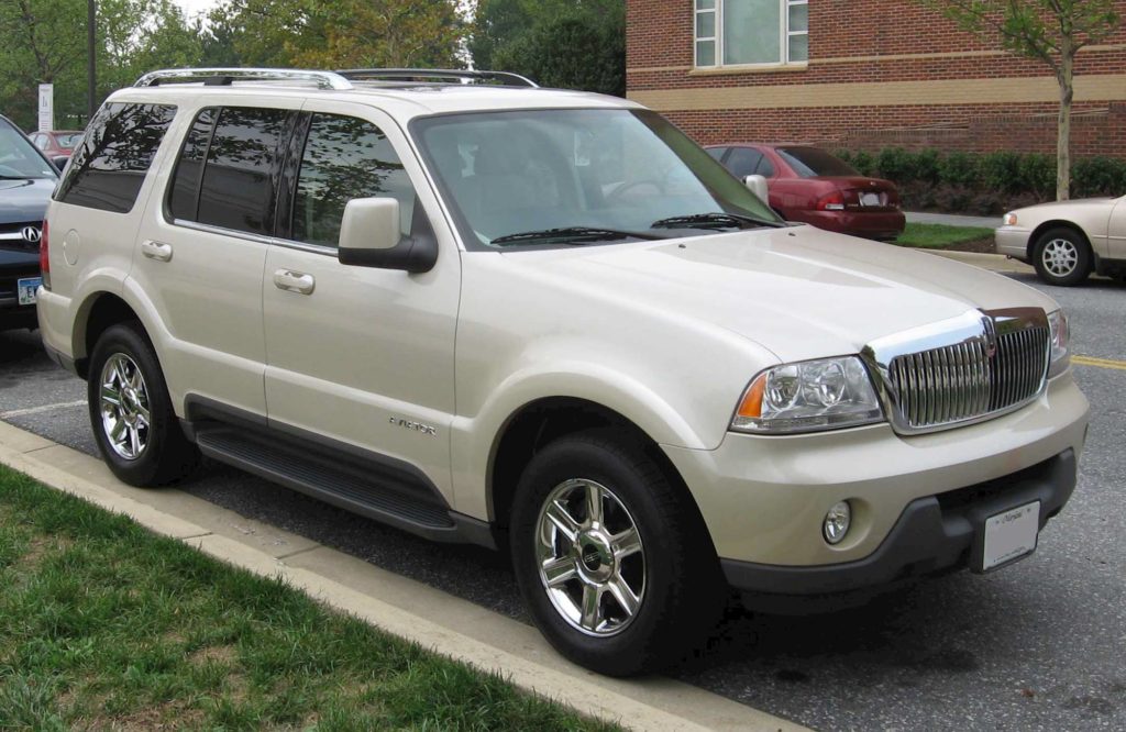 , 2004 Lincoln Aviator Road Test