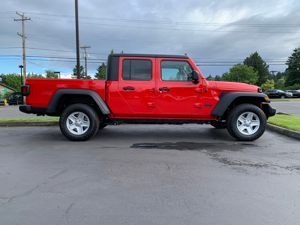 , Jeep Gladiator Unseats Jeep Wrangler as FCA&#8217;s New Accessories King