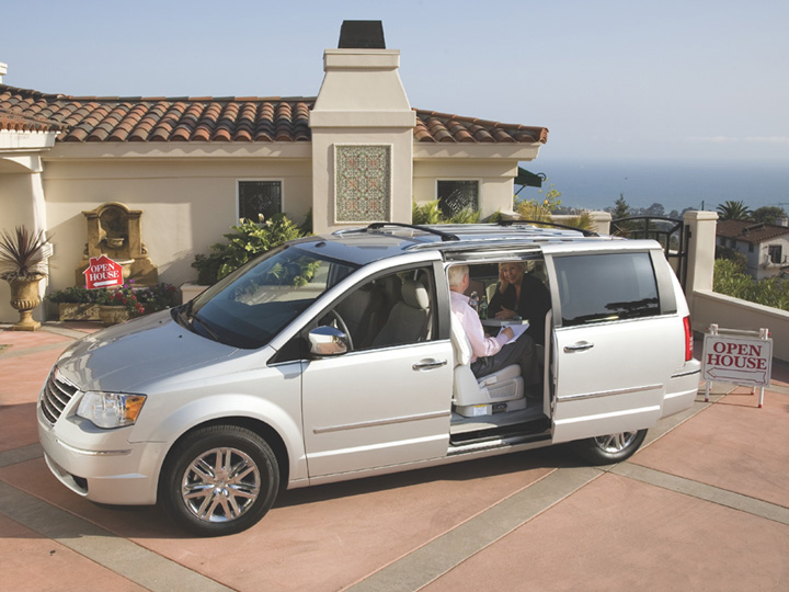 , 2008 Chrysler Town &#038; Country Minivan Preview