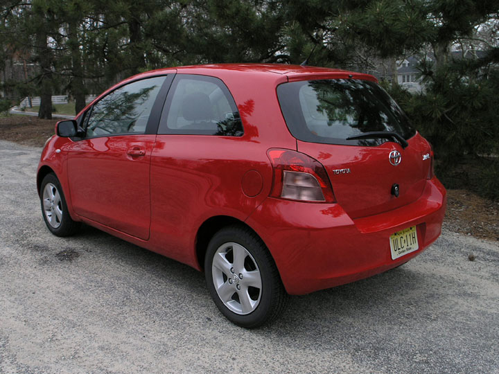 , 2007 Toyota Yaris Liftback Road Test Review