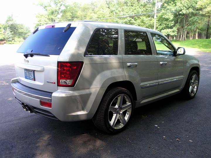 , 2006 Jeep Grand Cherokee SRT8 Road Test