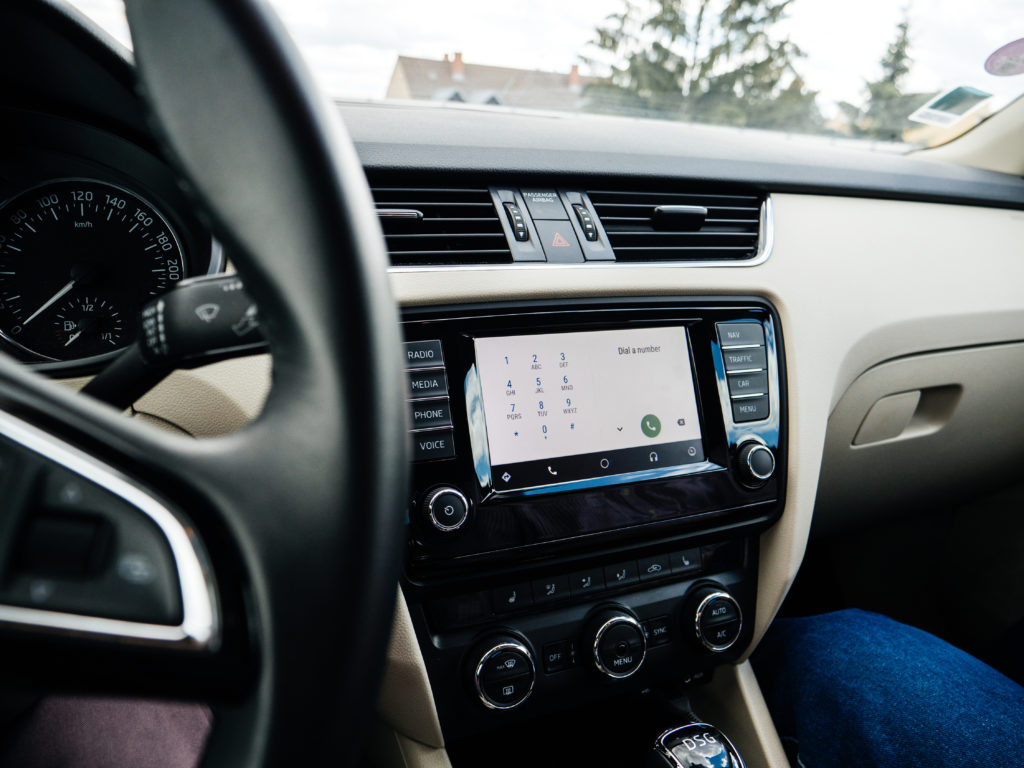 , Ford Updates Sync 4 with Wireless Apple CarPlay and Android Auto