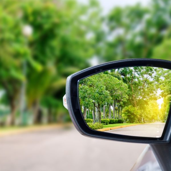 Broken Side Mirror? Here's How to Get it Fixed by a Mechanic Quickly ...