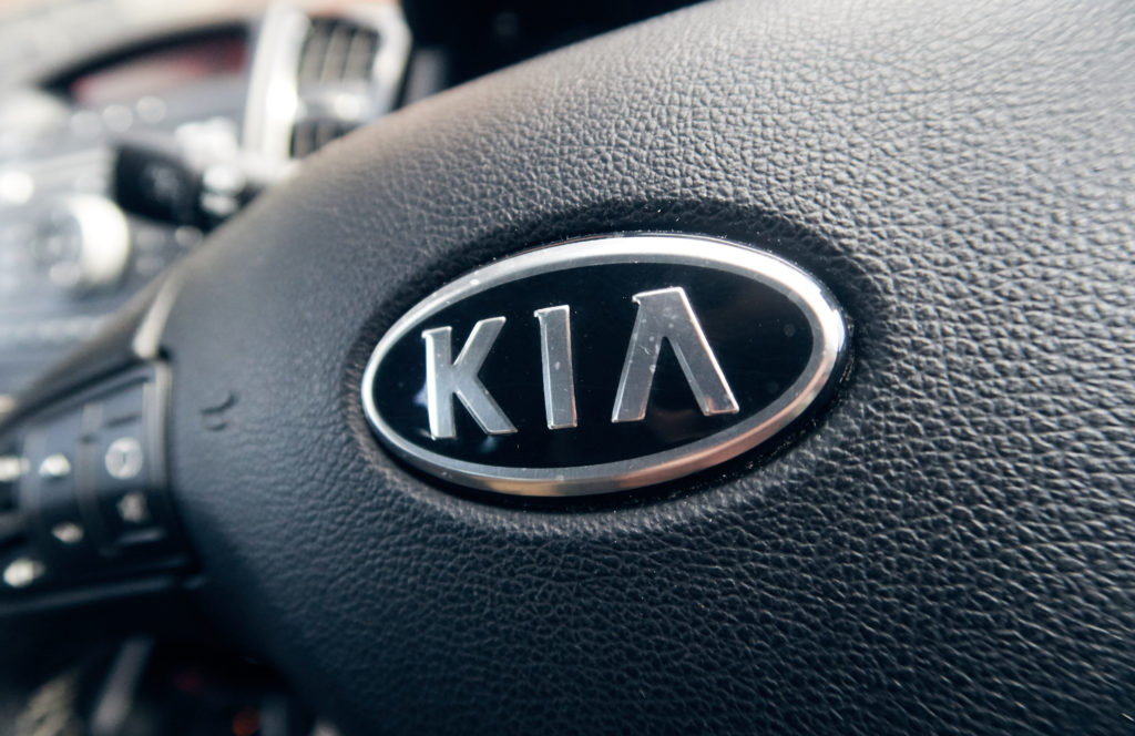 kia logo on steering wheel