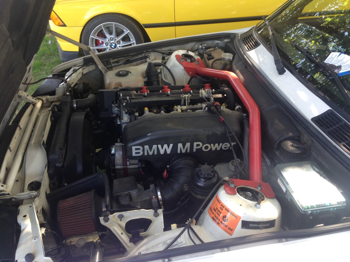 BMW M power engine