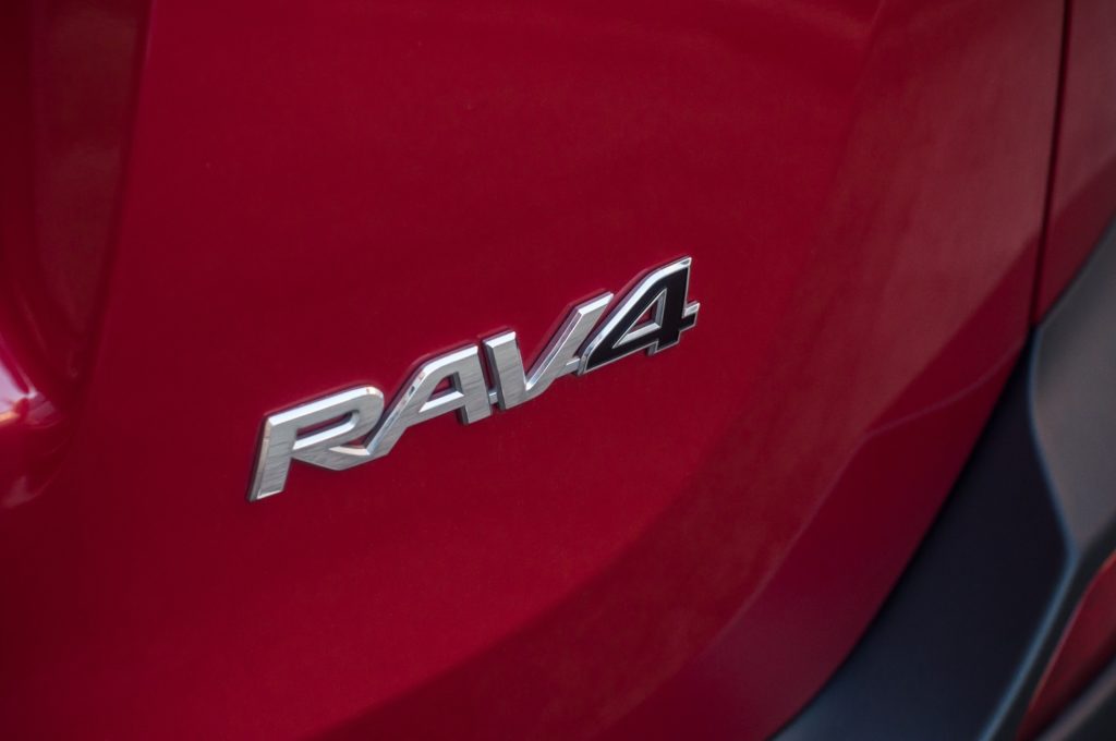 Toyota RAV4 chrome emblem