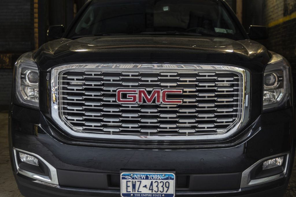 Fascia of GMC Yukon