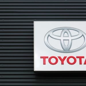 toyota logo on dealership building