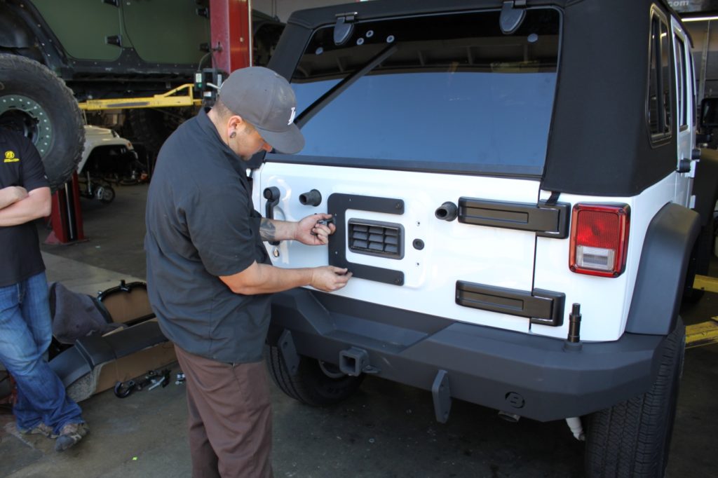 , EPISODE 4: Bestop HighRock Front and Rear Bumpers Install