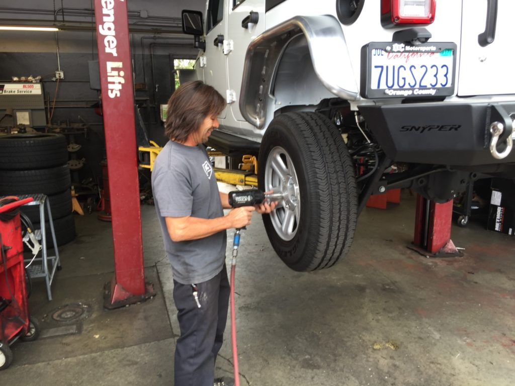 , JC Whitney 101 Sweepstakes Jeep Build — Episode 8: Aries Aluminum Tube Flares, Method Grid Wheels and BF Goodrich All Terrain KO2 Tires