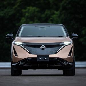 nissan ariya ev front shot