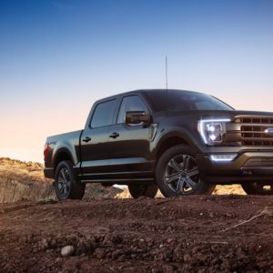 2021 ford f 150 parked outside