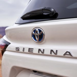 closeup of 2021 toyota sienna emblem