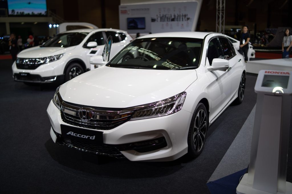 2018 honda accord on display