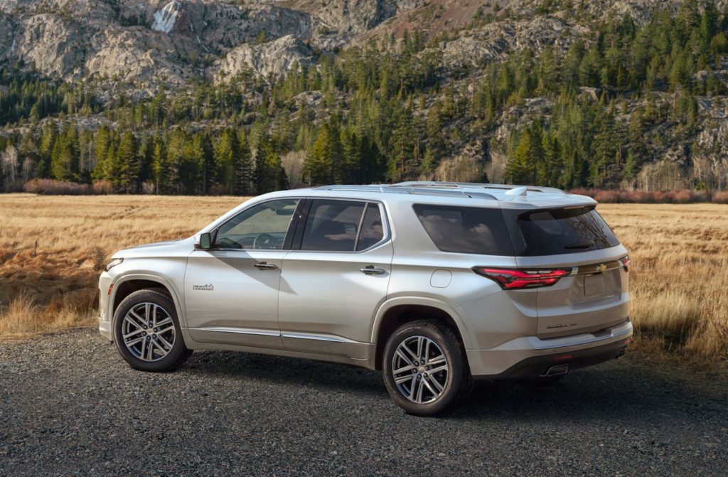 product shot of 2022 chevrolet traverse