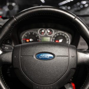 steering wheel of ford fusion