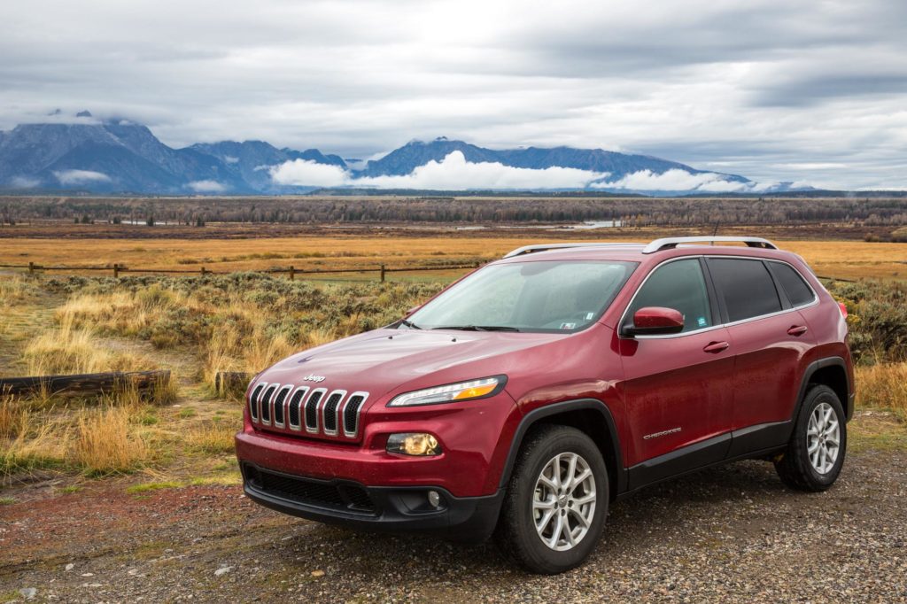 2015 Jeep Cherokee red