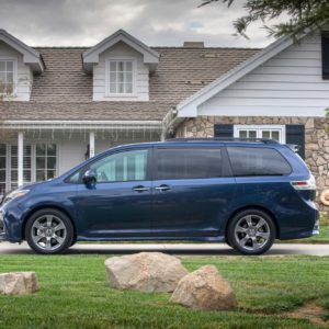 2018 Toyota Sienna Side Toyota US Newsroom