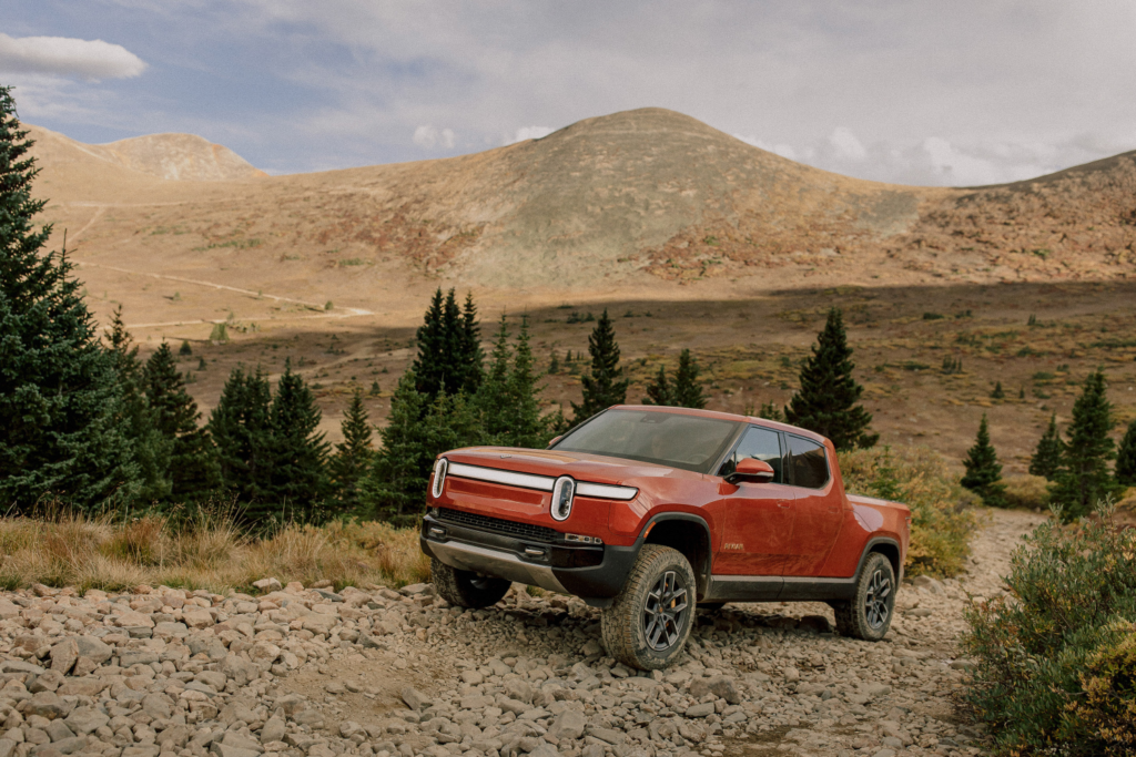 2022 rivian r1t red