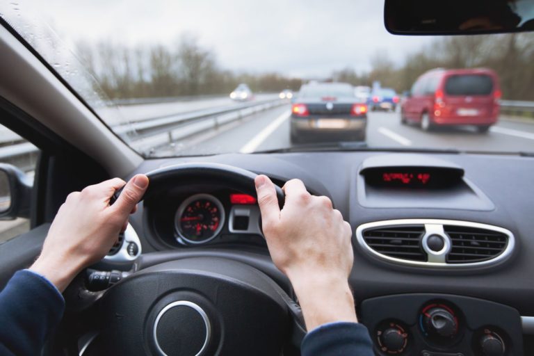 how-many-car-lengths-between-cars-is-the-recommended-following-distance