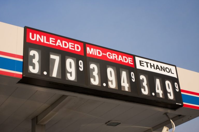 can-you-mix-ethanol-and-non-ethanol-gas-in-your-car-in-the-garage