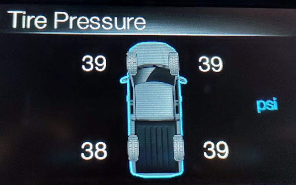 image of an automotive tpms system