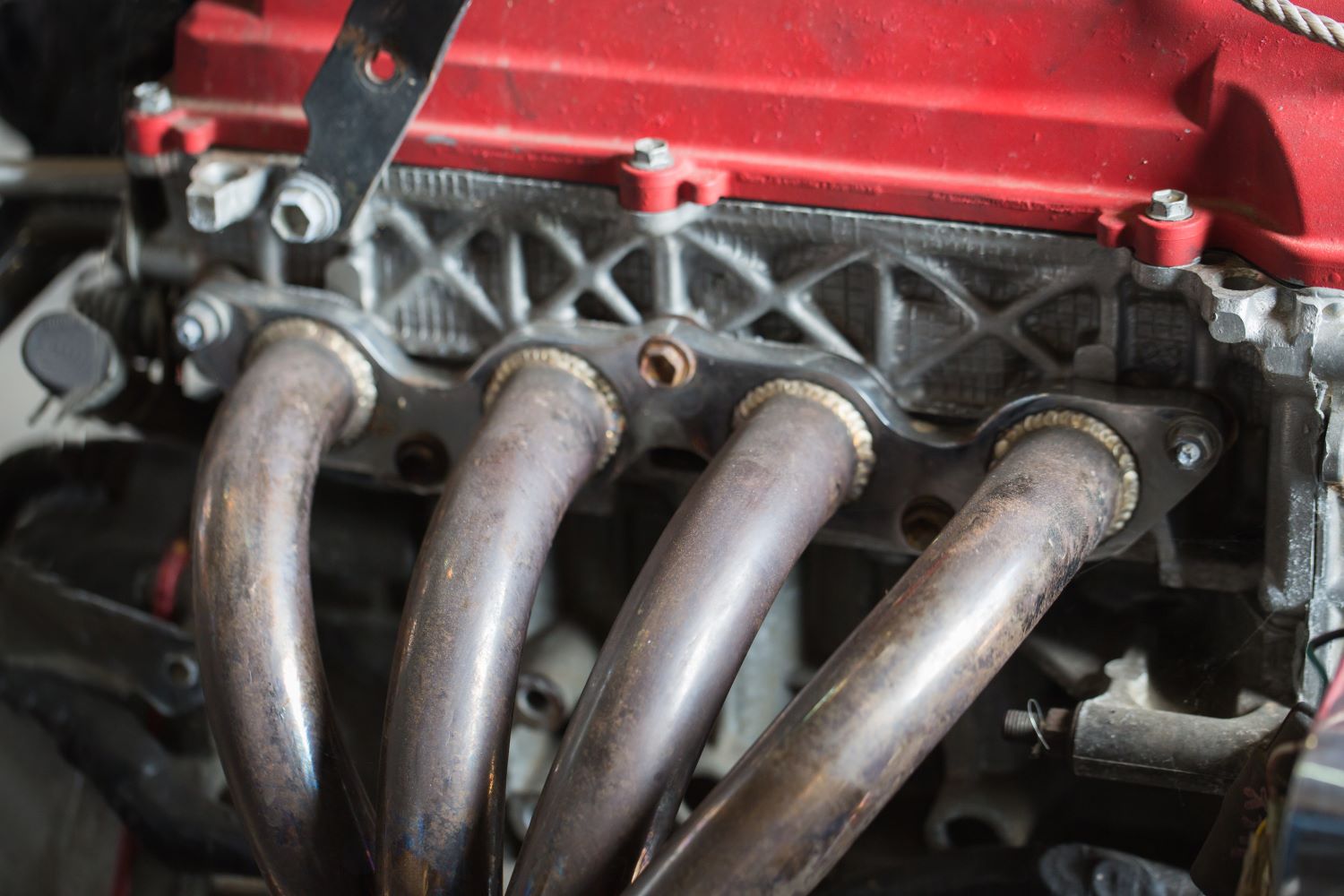 Exhaust Manifold Gasket Problems: Symptoms And What To Do - In The ...