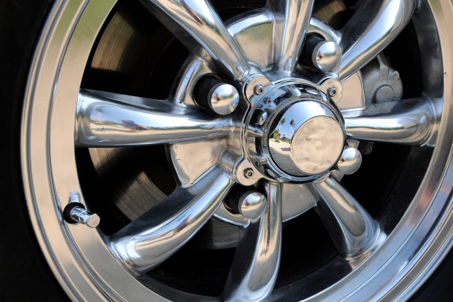 Cleaning Chrome Wheels: What to Use and How to Keep Them Shiny - In The ...