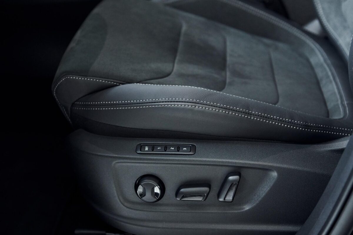 What Are Power Seats: How They Work, Common Issues, & FAQs - In The ...