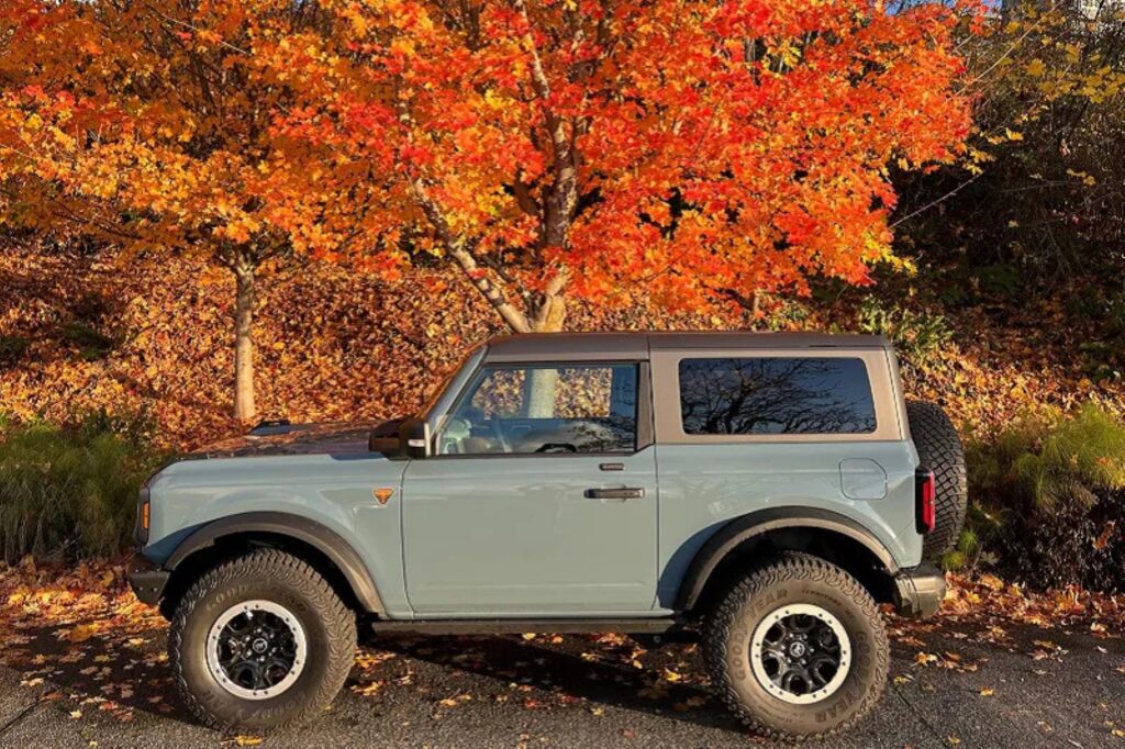 image of a 2021 ford bronco badlands