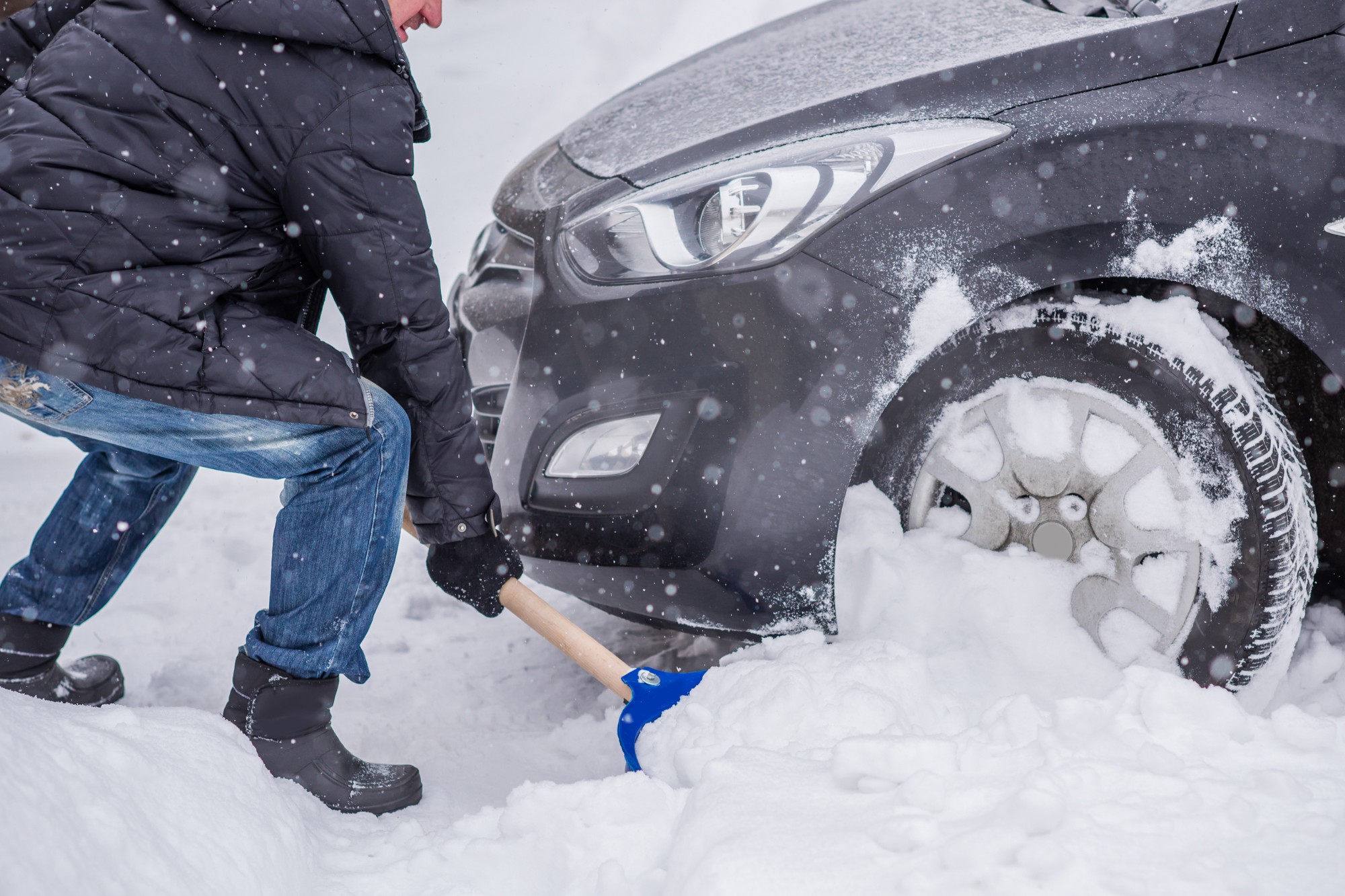 What to Do When Your Car Is Stuck in Snow - In The Garage with CarParts.com