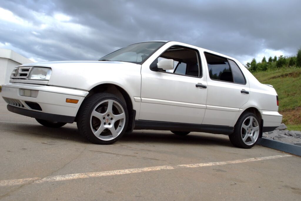 image of a 1995 vw jetta mk3