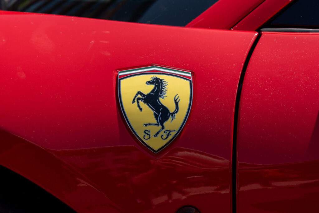 ferrari car logo