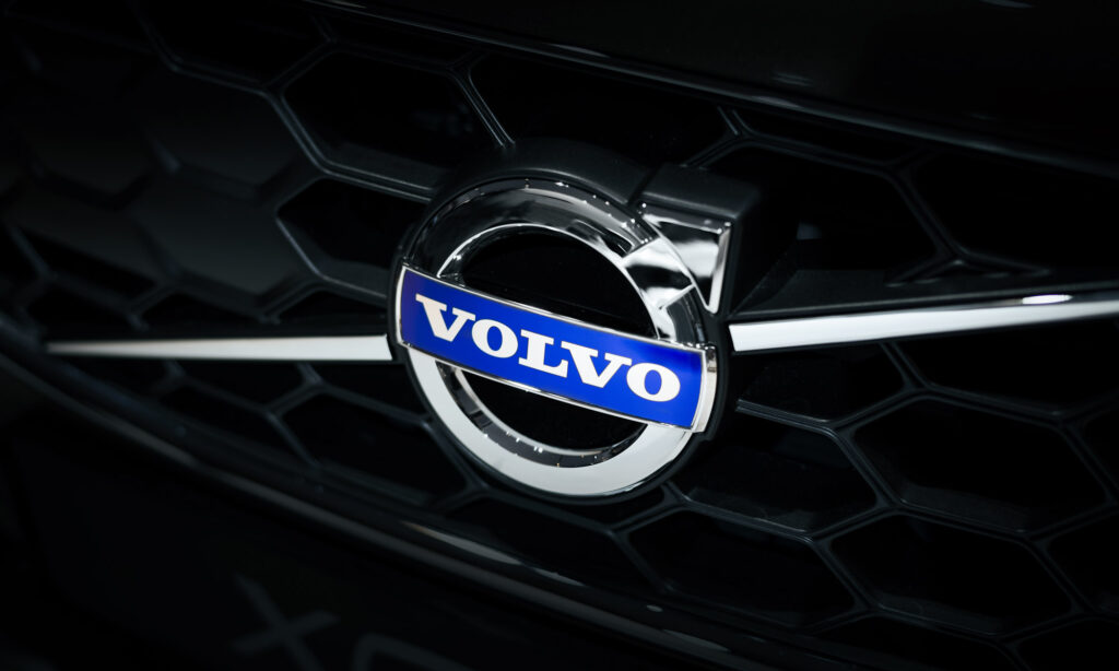 volvo car logo