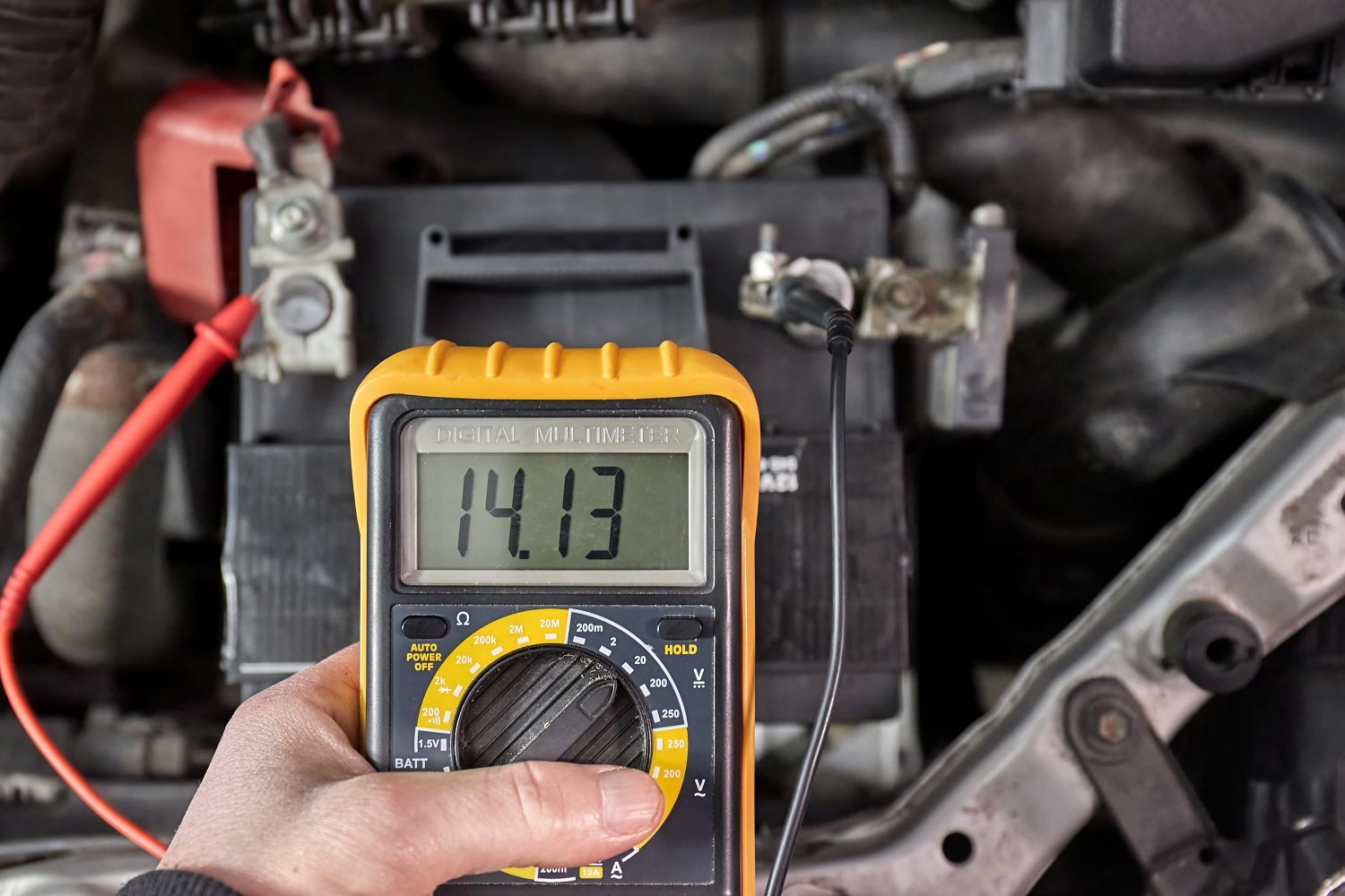 Why Is There a 14-Volt Reading For Your Car Battery? - In The Garage ...