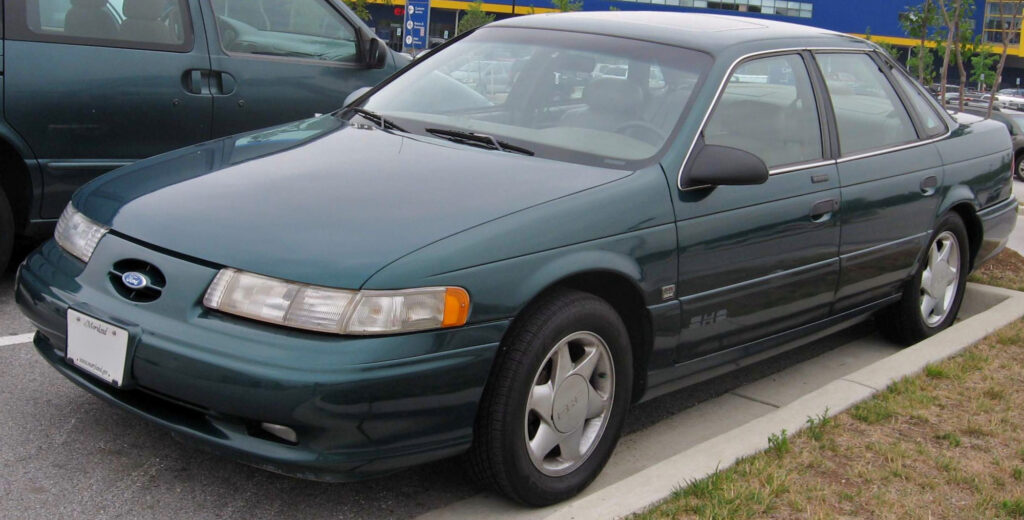 conan 1992 ford taurus sho wikimedia