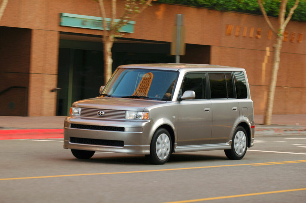 tom hanks 2006 2007 scion xb toyota usa newsroom