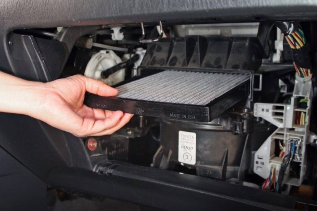 installing a kn cabin air filter